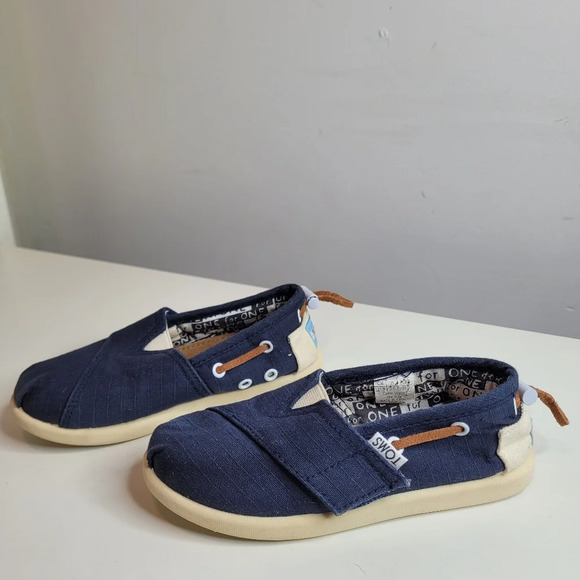 Toms Navy Blue Tiny Alpargata Slip On Shoes Size Girl's 9 Toddler - Picture 1 of 10
